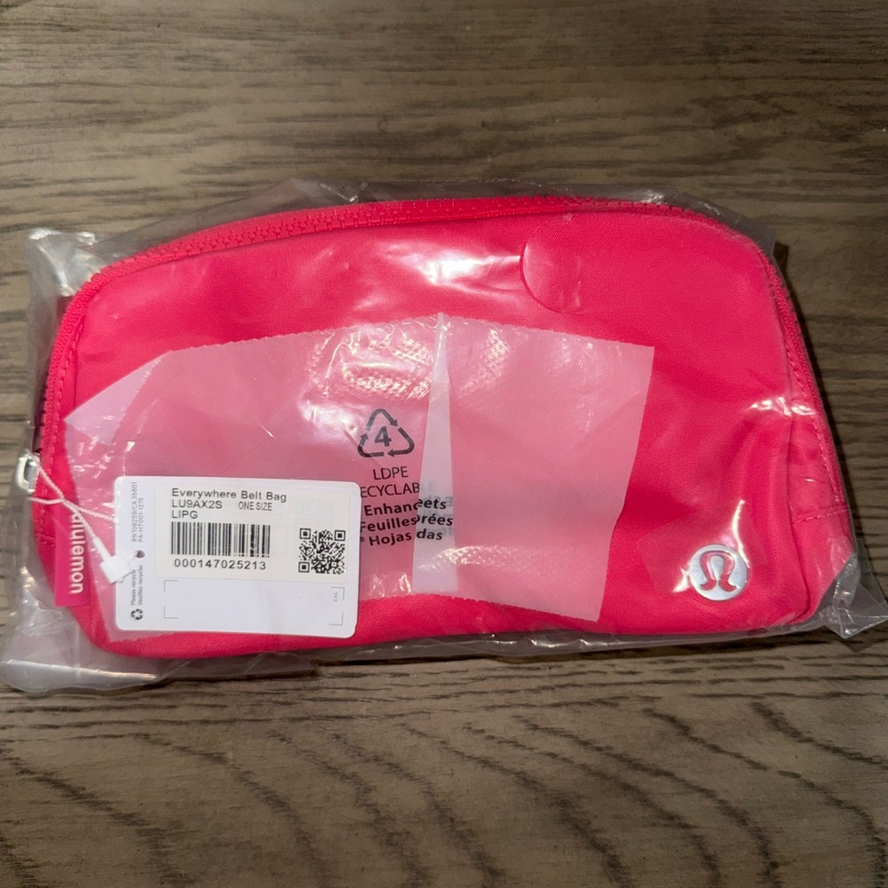 Lululemon Everywhere Belt Bag Lip Gloss